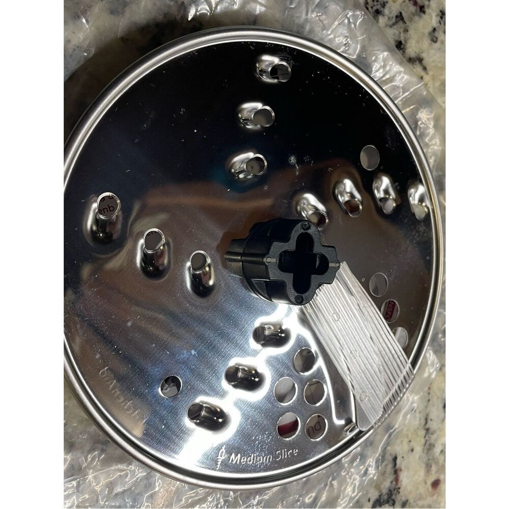 KitchenAid *New* Medium Shred Slicing Blade Disc (Only the Disc)